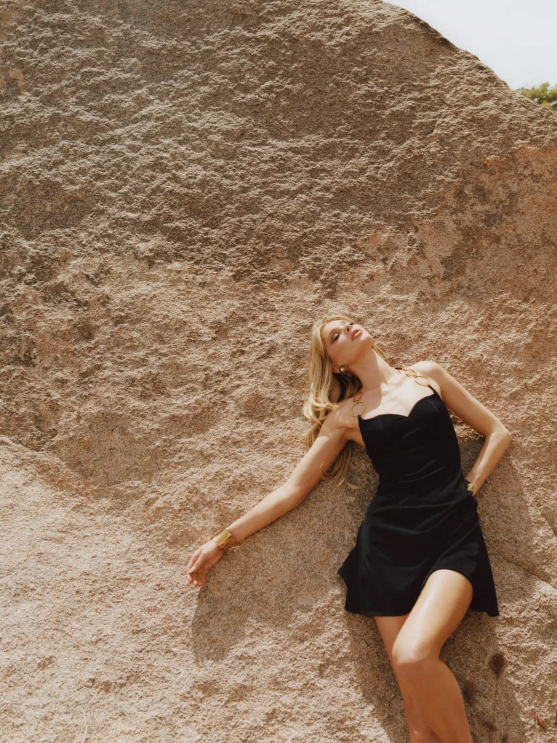 What to Wear When It’s Too Hot to Think - image