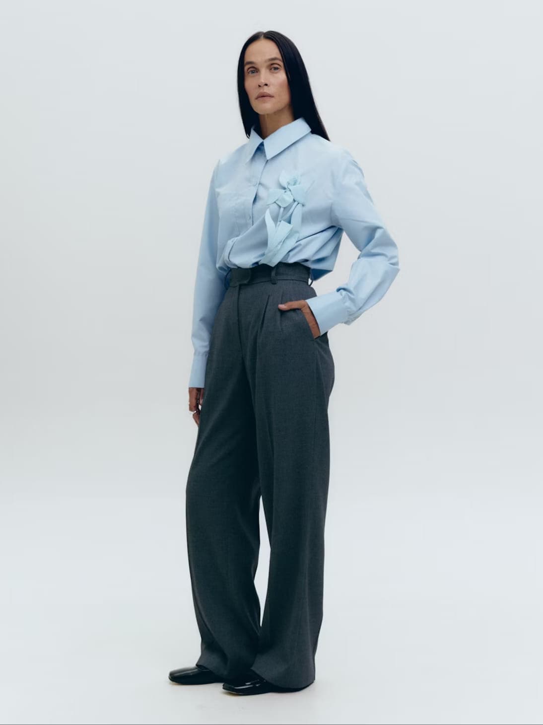 Chic Work Outfits for Fall 2025