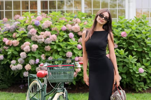 Best Black Dresses for Summer 2025 - image